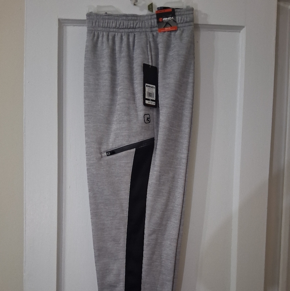 AND1 Men's Deflection Joggers - Sleet Heather
